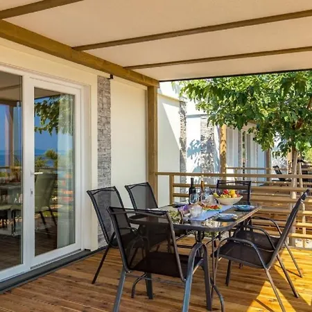 Mobile In With Sea View, Terrace, Air Conditioning, Wi-fi *