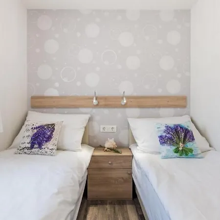 Σπίτι διακοπών Mobile In With Sea View, Terrace, Air Conditioning, Wi-fi *
